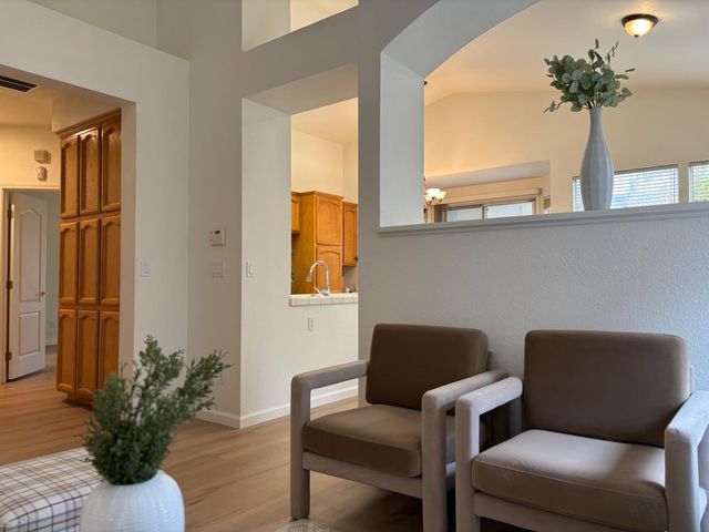 9264 Lucchesi Dr, Sacramento, CA 95829