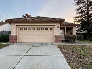 9264 Lucchesi Dr, Sacramento, CA 95829