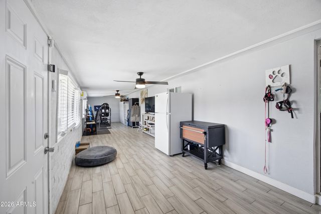 1918 N 42ND Avenue, Phoenix, AZ 85009