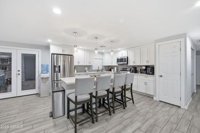 1918 N 42ND Avenue, Phoenix, AZ 85009
