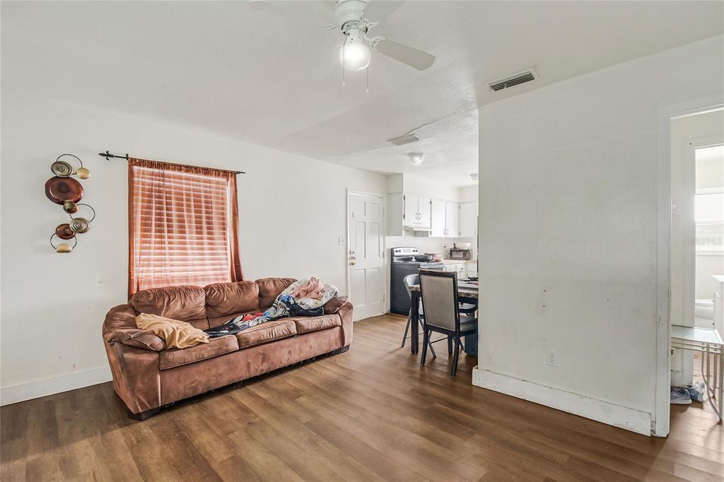 Image 4 of property listing at 4135 RALEIGH STREET, Orlando, FL 32811
