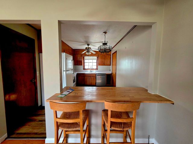 255 Canary Avenue, Trenton, GA 30752