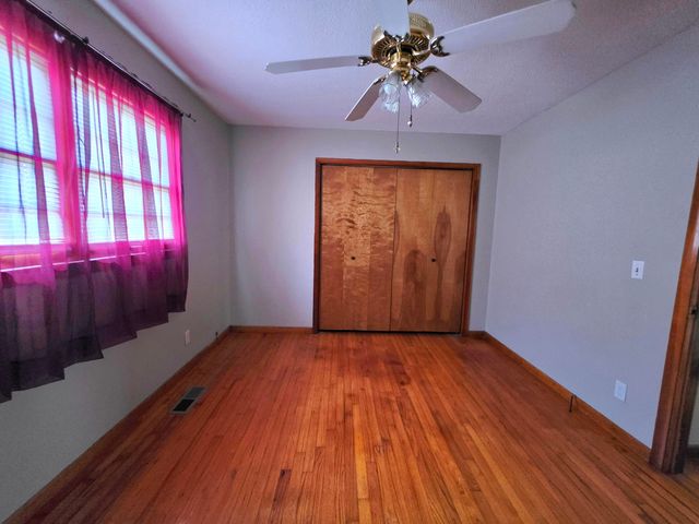 255 Canary Avenue, Trenton, GA 30752