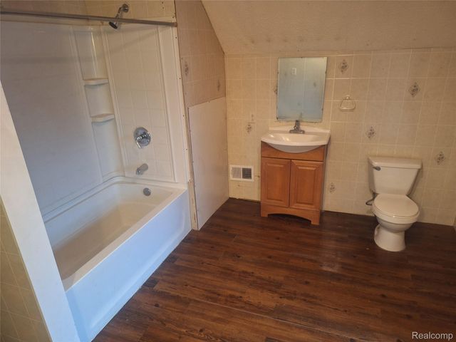 235 N HOWARD Avenue, Croswell, MI 48422