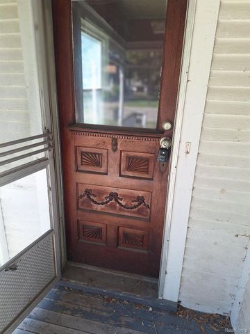 235 N HOWARD Avenue, Croswell, MI 48422