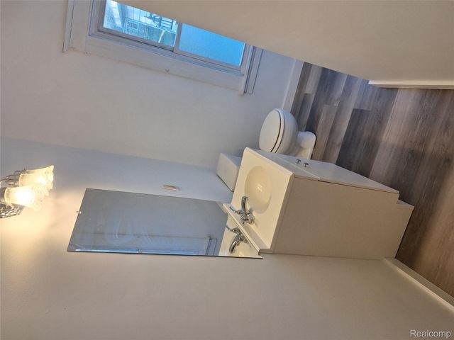 235 N HOWARD Avenue, Croswell, MI 48422