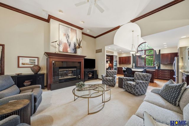 6425 Lone Tree Drive, Lincoln, NE 68512