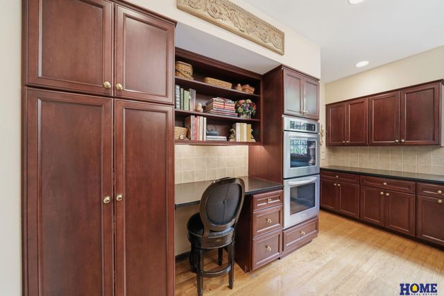 6425 Lone Tree Drive, Lincoln, NE 68512
