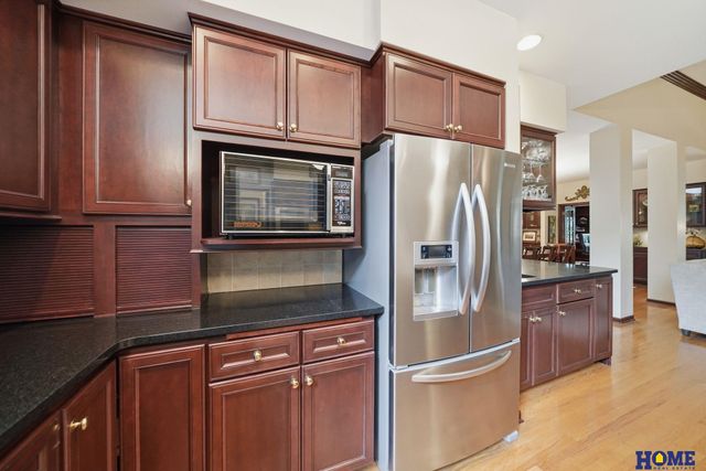 6425 Lone Tree Drive, Lincoln, NE 68512