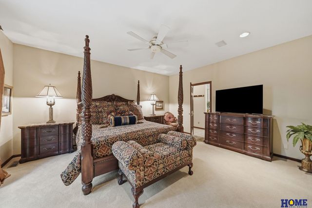 6425 Lone Tree Drive, Lincoln, NE 68512