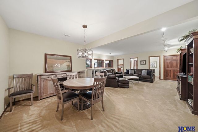 6425 Lone Tree Drive, Lincoln, NE 68512