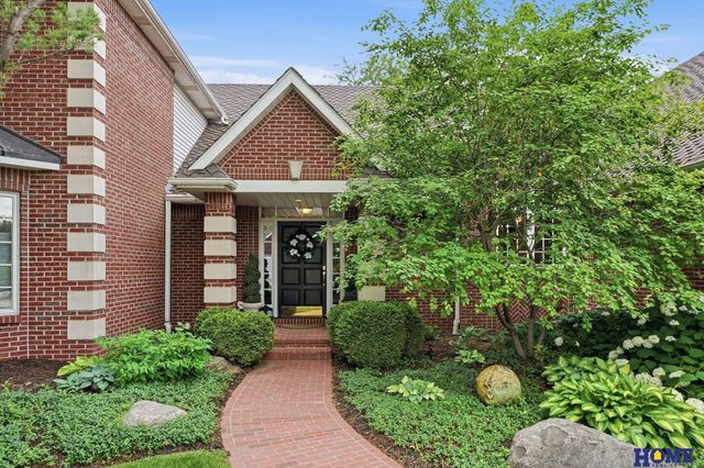 6425 Lone Tree Drive, Lincoln, NE 68512