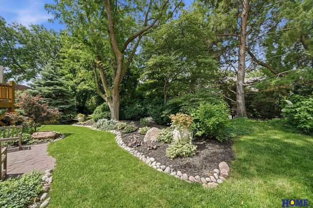 6425 Lone Tree Drive, Lincoln, NE 68512