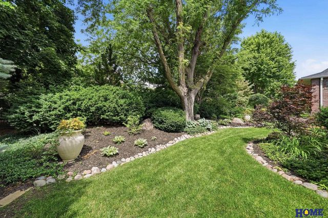 6425 Lone Tree Drive, Lincoln, NE 68512