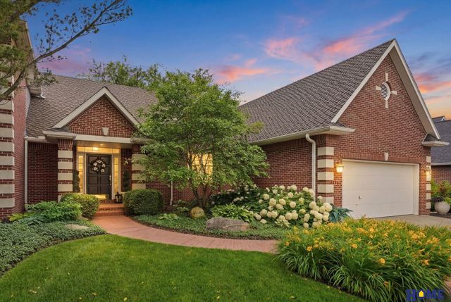 6425 Lone Tree Drive, Lincoln, NE 68512