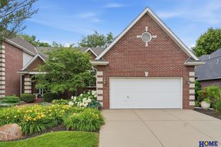 6425 Lone Tree Drive, Lincoln, NE 68512