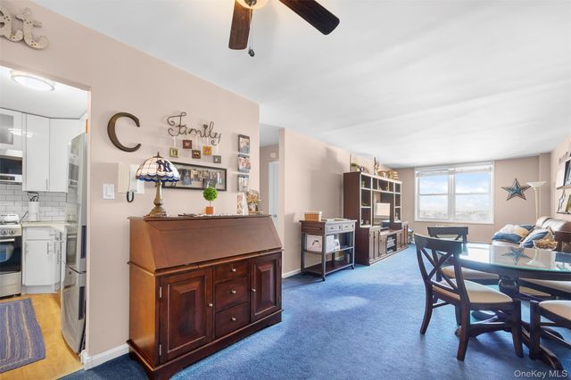 54-40 Little Neck Parkway 6G, Little Neck, NY 11362