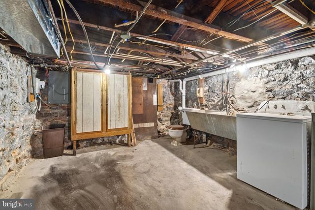 1309 S CAREY ST, Baltimore, MD 21230