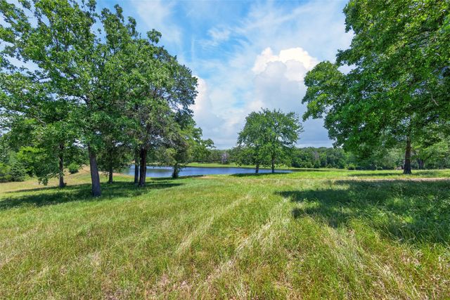 1053 ACR 499, Athens, TX 75751