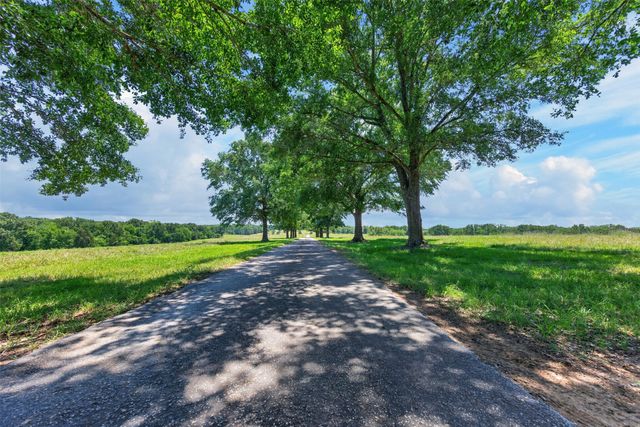 1053 ACR 499, Athens, TX 75751