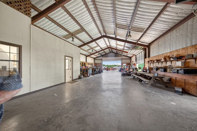 1053 ACR 499, Athens, TX 75751