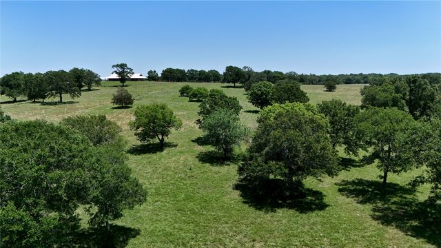 1053 ACR 499, Athens, TX 75751