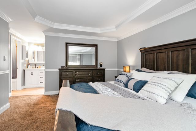 13 Oakview Road, Matteson, IL 60443