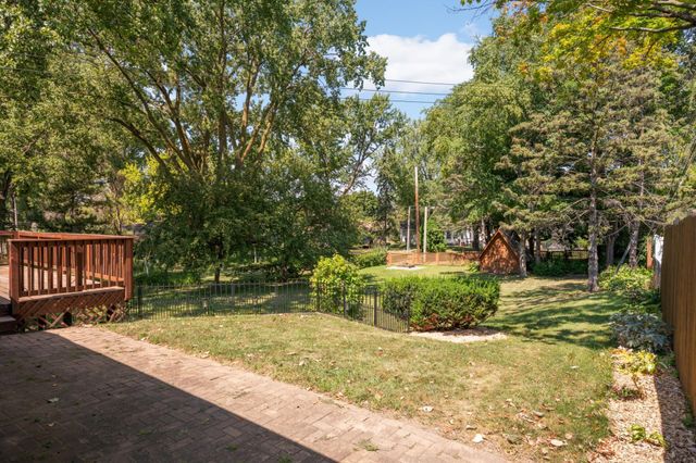 8720 45th Avenue N, New Hope, MN 55428