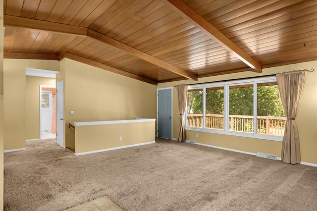 8720 45th Avenue N, New Hope, MN 55428