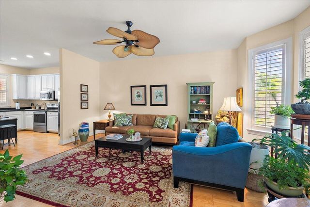 725 Natchez Circle, Mount Pleasant, SC 29464