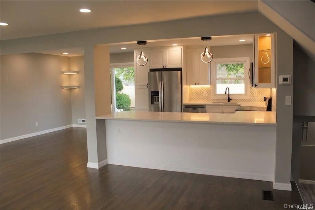 240 Lincoln Avenue, Island Park, NY 11558 — photo 3