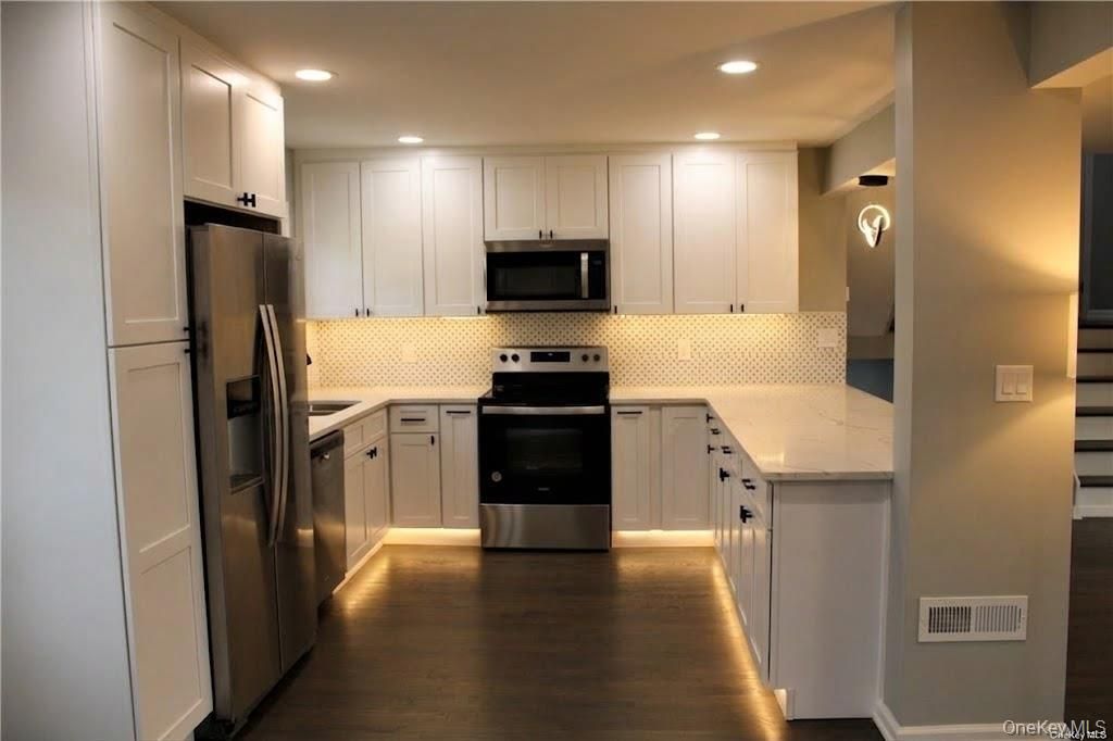240 Lincoln Avenue, Island Park, NY 11558 — photo 4