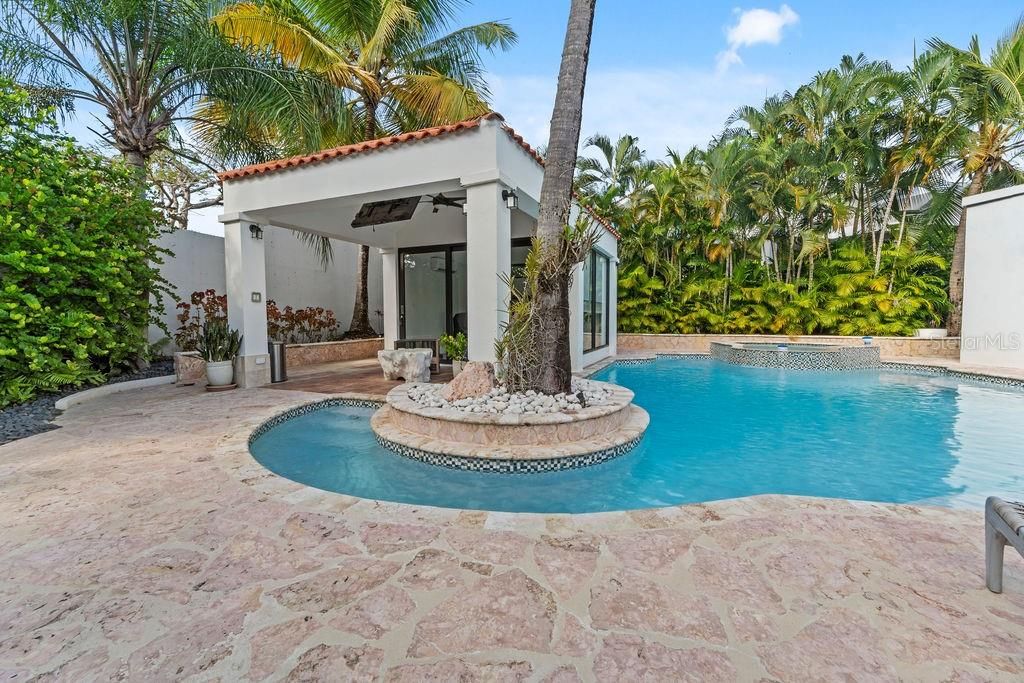 Image 1 of property listing at 384 DORADO BEACH EAST, Dorado, PR 00646