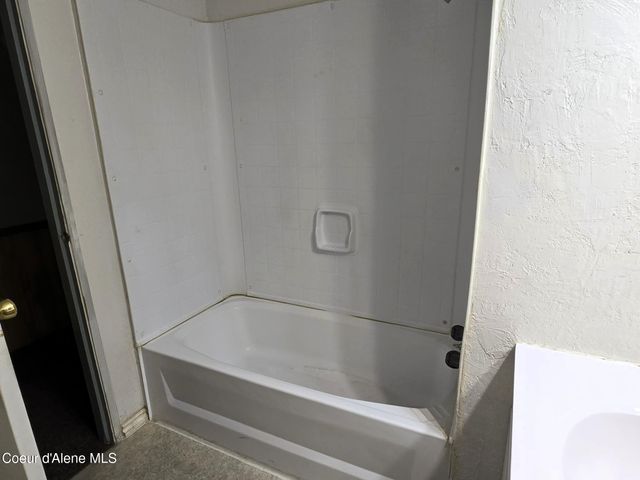 31889 N 4th AVE, Spirit Lake, ID 83869