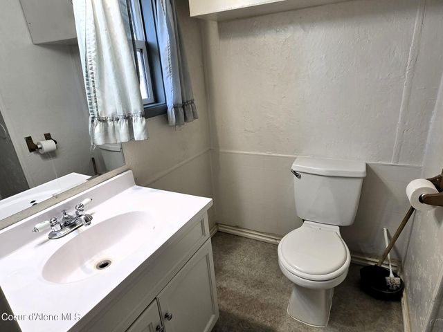 31889 N 4th AVE, Spirit Lake, ID 83869