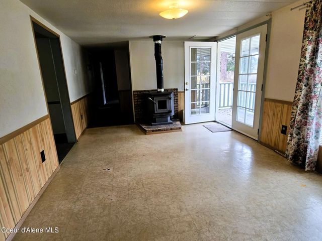 31889 N 4th AVE, Spirit Lake, ID 83869