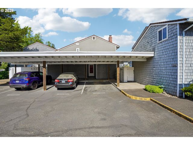 520 N HAYDEN BAY Dr, Portland, OR 97217