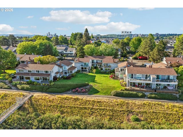 520 N HAYDEN BAY Dr, Portland, OR 97217