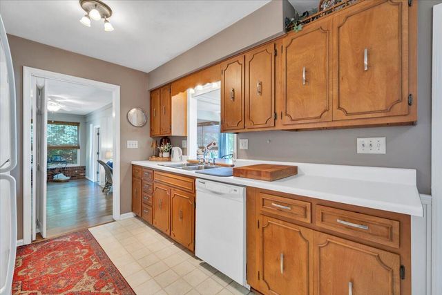 269 Key Lakewood DR, Moneta, VA 24121