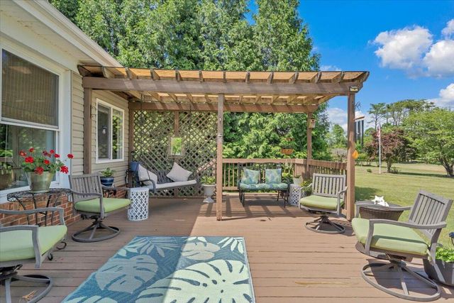 269 Key Lakewood DR, Moneta, VA 24121