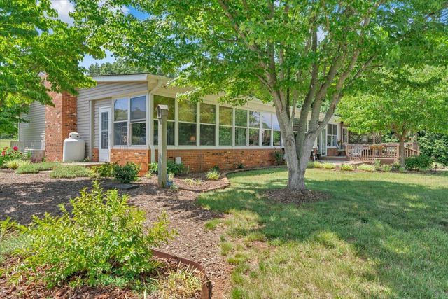 269 Key Lakewood DR, Moneta, VA 24121