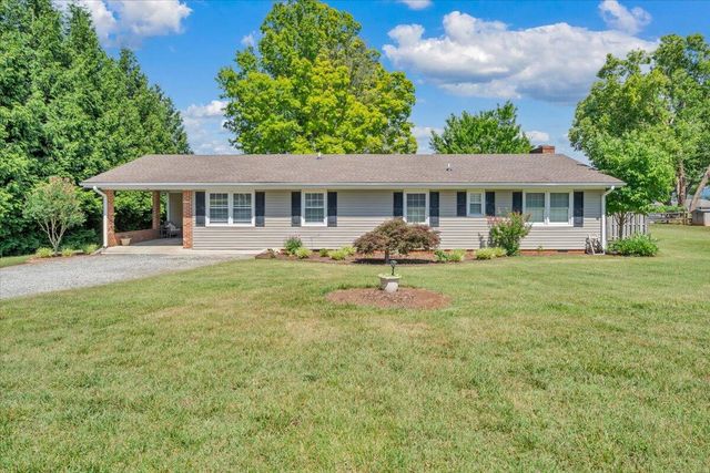 269 Key Lakewood DR, Moneta, VA 24121