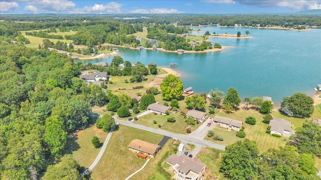269 Key Lakewood DR, Moneta, VA 24121