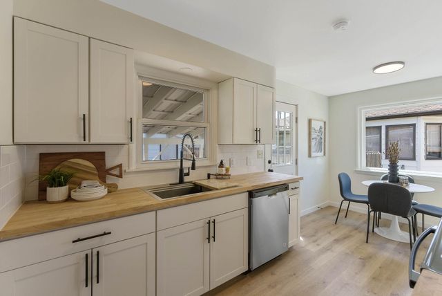 5222 N N Howard St, Spokane, WA 99205