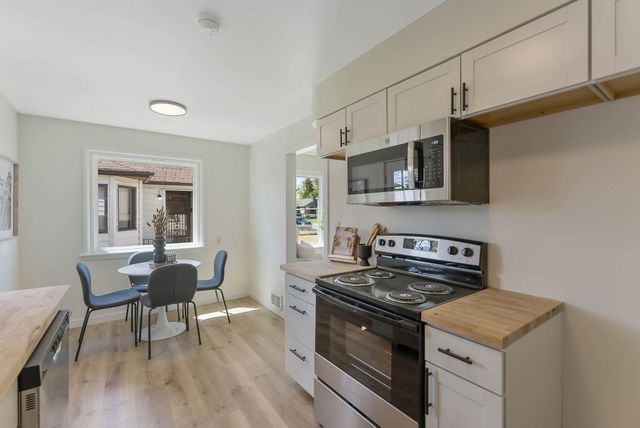 5222 N N Howard St, Spokane, WA 99205