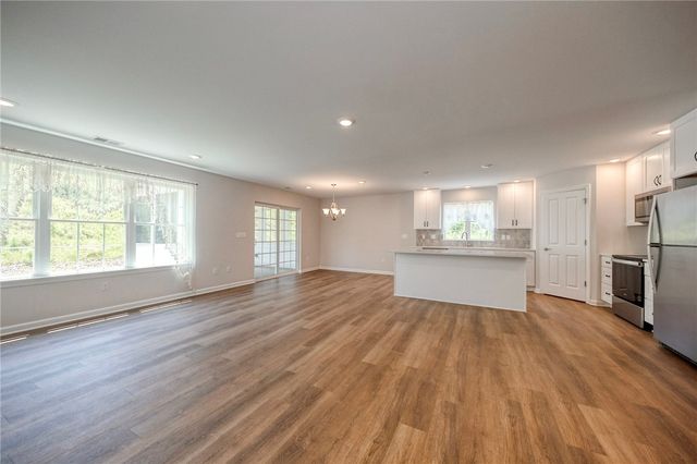 502 Blackrock Blvd, Adams Twp, PA 16046