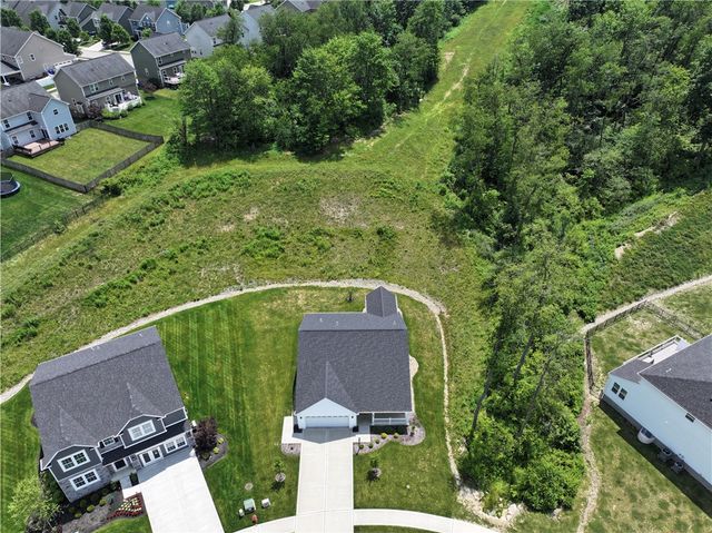 502 Blackrock Blvd, Adams Twp, PA 16046