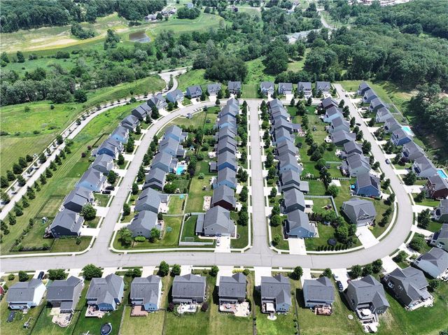 502 Blackrock Blvd, Adams Twp, PA 16046