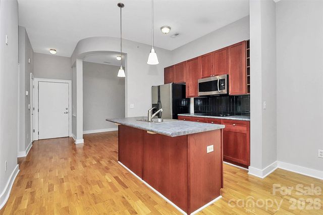 712 N Davidson Street, Charlotte, NC 28202