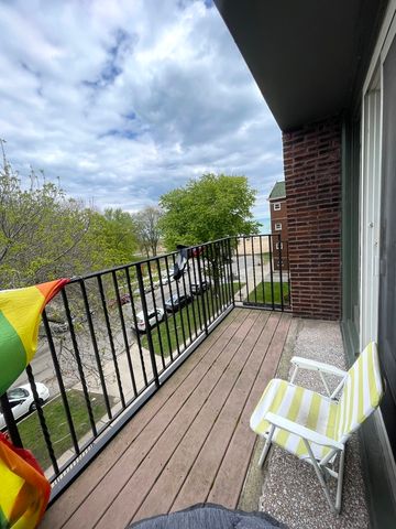1101 W PRATT Boulevard 3E, Chicago, IL 60626